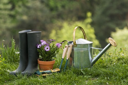 Documentation and checklist for a gardening service complaint